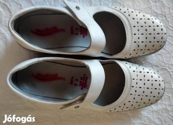 Medicus női, fehér valódi bőrcipő, balerina tépőzárral, G jelzéssel