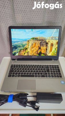 Medion Akoya E6424 i5,filmezni tanulni kiváló választás