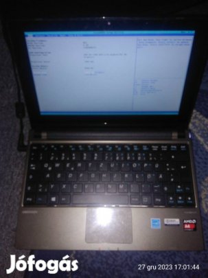 Medion E1318T laptop/tablet
