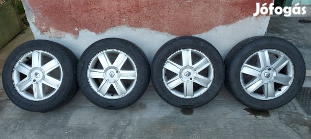 Megane 2 gyári alufelni nyárigumival