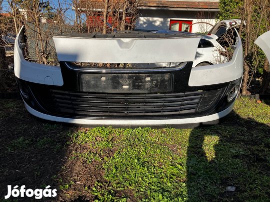 Megane 3 első lökhárító 2013