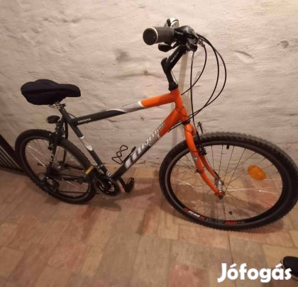 Megkímélt 26 férfi Montana MTB Shimano váltóval