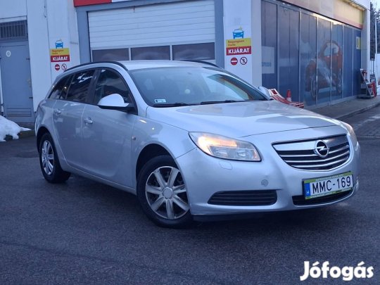 Megkímélt Opel Insignia 2.0d 2010 évjárat 