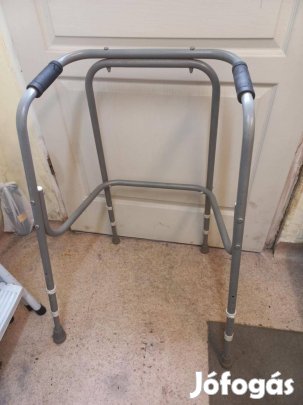Megkímélt, állítható magasságú fix járókeret