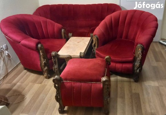 Megkímélt bordó kanapé, két fotel, egy puff és egy kis márványasztal