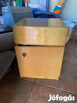 Megkímélt hálószoba bútor