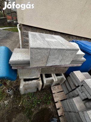 Megmaradt építőanyag