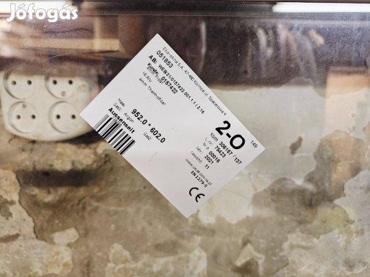 Megmaradt műanyag ablak