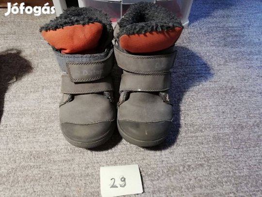 Meleg D.D Step kisfiú bakancs 29-es méretben eladó