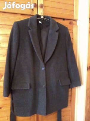 Meleg Prémium Női Kabátok 42-44-Es Méretben