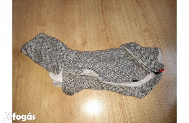 Meleg gyapjú kutyakabát kistermetű kutyára