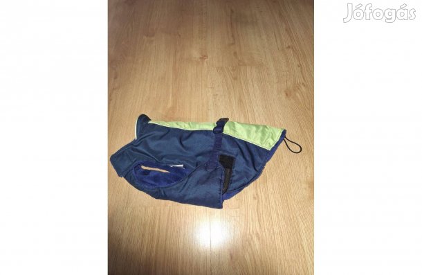 Meleg vízálló kutyaruha kistermetű kutyára