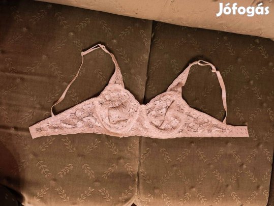 Melltartó fehér csipkés merevítős 80B