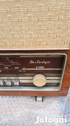 Melodyn R 4900 nagyméretű nyugat-német csöves rádió, 1960 körül