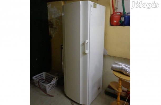 Mélyhütő 260 literes