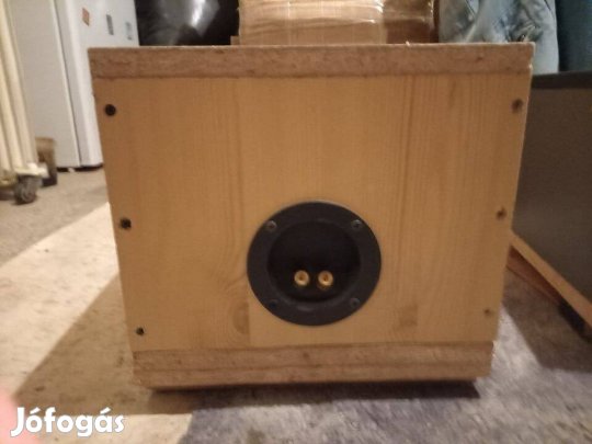 Mélyláda 20 cm-es hangszórónak - (Könnyen átalakítható 25-ösnek!)