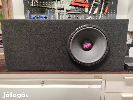 Mélynyomó Cerwin-Vega 12