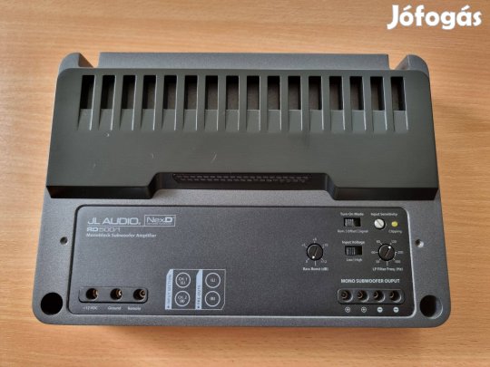 Mélynyomó erősítő autóba Jl Audio