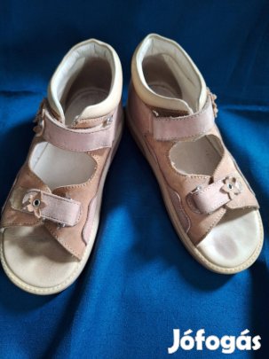 Memo supinált bőr gyerek szandál 33-as