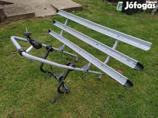 Menabo 3 kerékpáros, sínes kerékpárszállító hátsó ajtóra / csomagtér