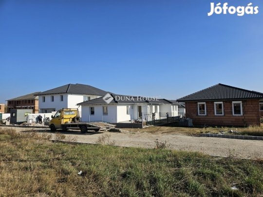 Mendei 78 nm-es lakás eladó