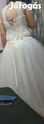 Mennyasszonyi ruha