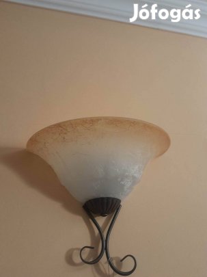 Mennyezeti és oldal lámpák