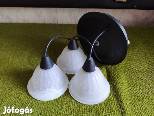 Mennyezeti lámpa (3 lámpás csillár)