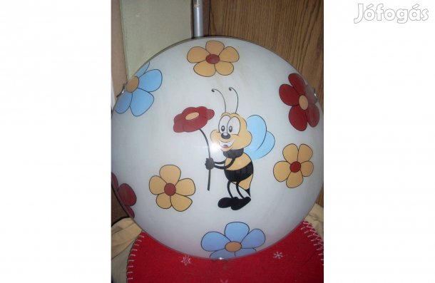 Mennyezeti lámpa gyerekszobába