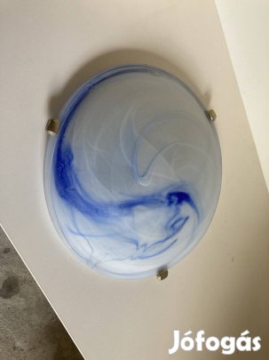 Mennyezeti lámpa sérülésmentes 