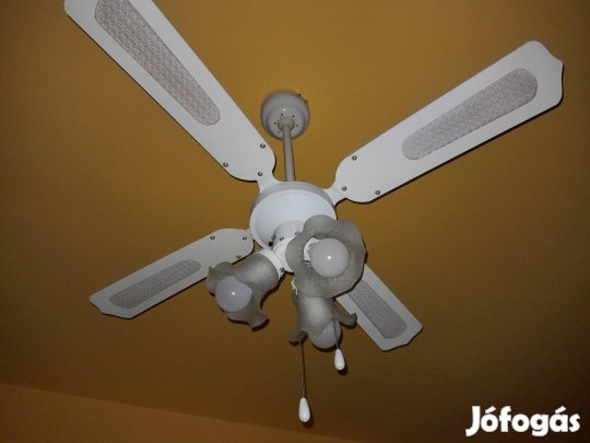 Mennyezeti ventilátor, világítással 