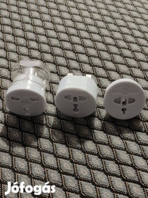 Mentavill univerzális utazó adapter