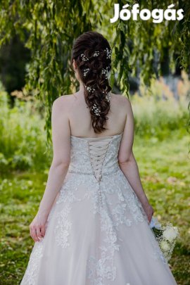 Menyasszonyi ruha + fátyol