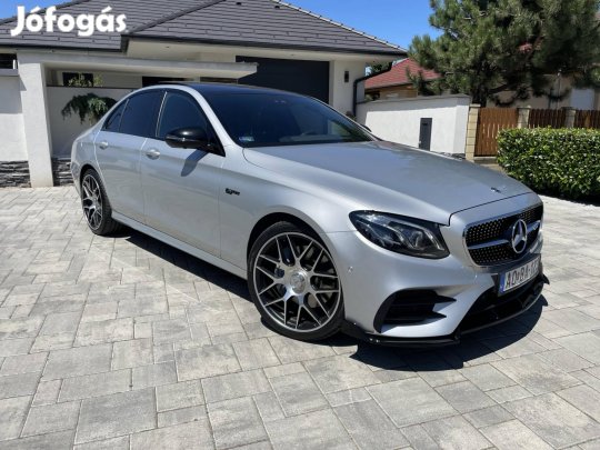 Mercedes-AMG E 43 4Matic 9G-Tronic Tető. 3 Gomb...