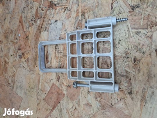 Mercedes A W168  (1997-2004) Akumlátor Lefogató