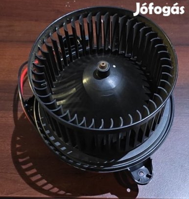 Mercedes A (W177), B (W247), CLA (C118), GLA fűtőmotor - A2478308400