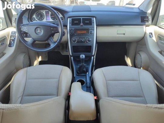 Mercedes-Benz B 170 Világos Belső-Megkímélt ÁLL...