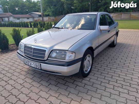 Mercedes-Benz C 180 Elegance