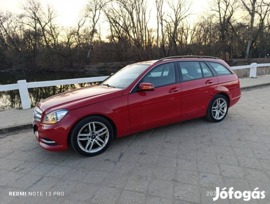 Mercedes-Benz C 220 T CDI Blueefficiency Elegan...