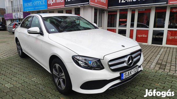 Mercedes-Benz E 200 4Matic 9G-Tronic EQ Boost M...