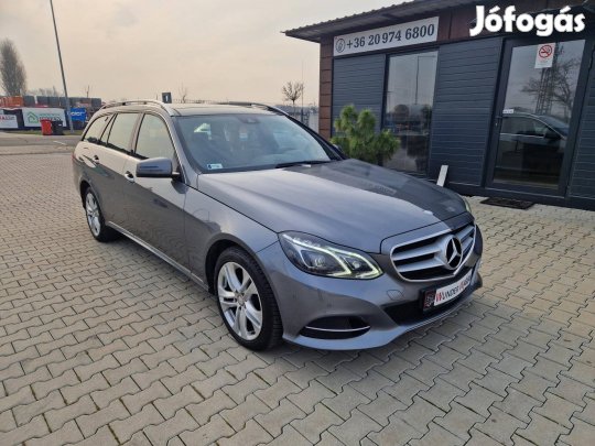 Mercedes-Benz E 200 Bluetec T Classic (Automata...