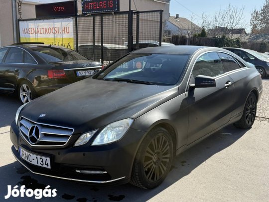 Mercedes-Benz E 200 CGI Blueefficiency Avantgar...