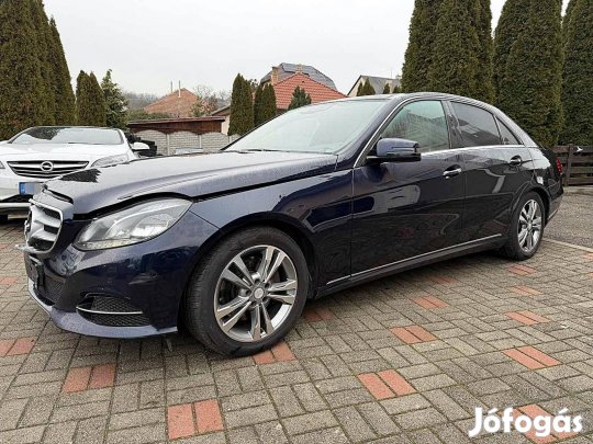 Mercedes-Benz E 300 Bluetec Hybrid Avantgarde (...