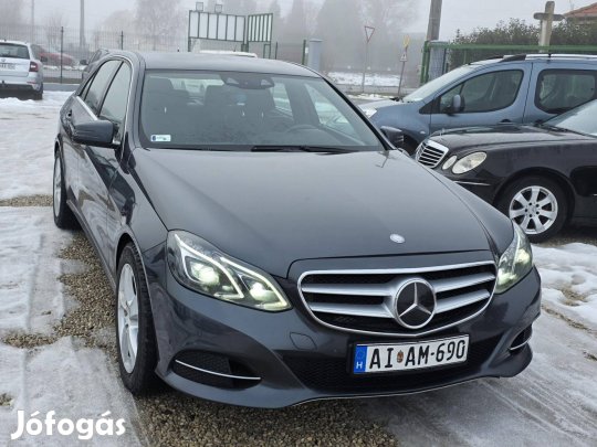 Mercedes-Benz E 300 Bluetec Hybrid Avantgarde (...