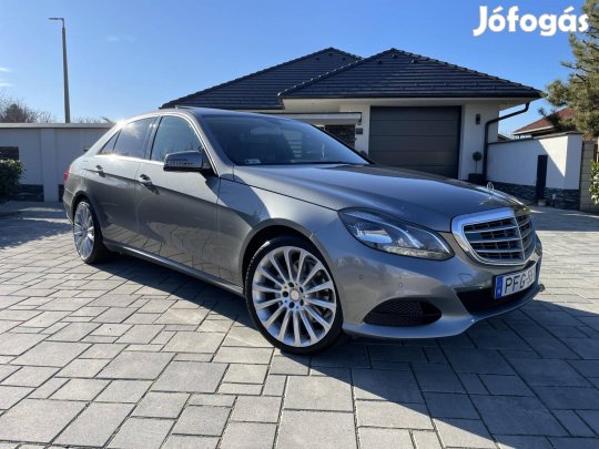 Mercedes-Benz E 350 Bluetec 4Matic Avantgarde (...