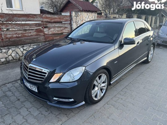 Mercedes-Benz E 350 Bluetec Avantgarde (Automat...