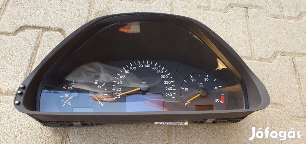 Mercedes-Benz E-osztály W210 km óra, óraegység, műszerfal