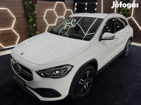 Mercedes-Benz GLA 200 Progressive Line 7G-DCT M...