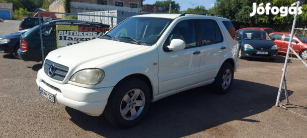 Mercedes-Benz ML 270 CDI Manuál 6-3T.Horog-Ülés...