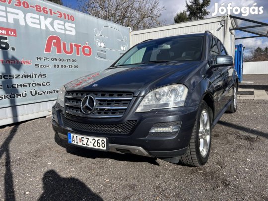 Mercedes-Benz ML 300 CDI Blueefficiency (Automa...